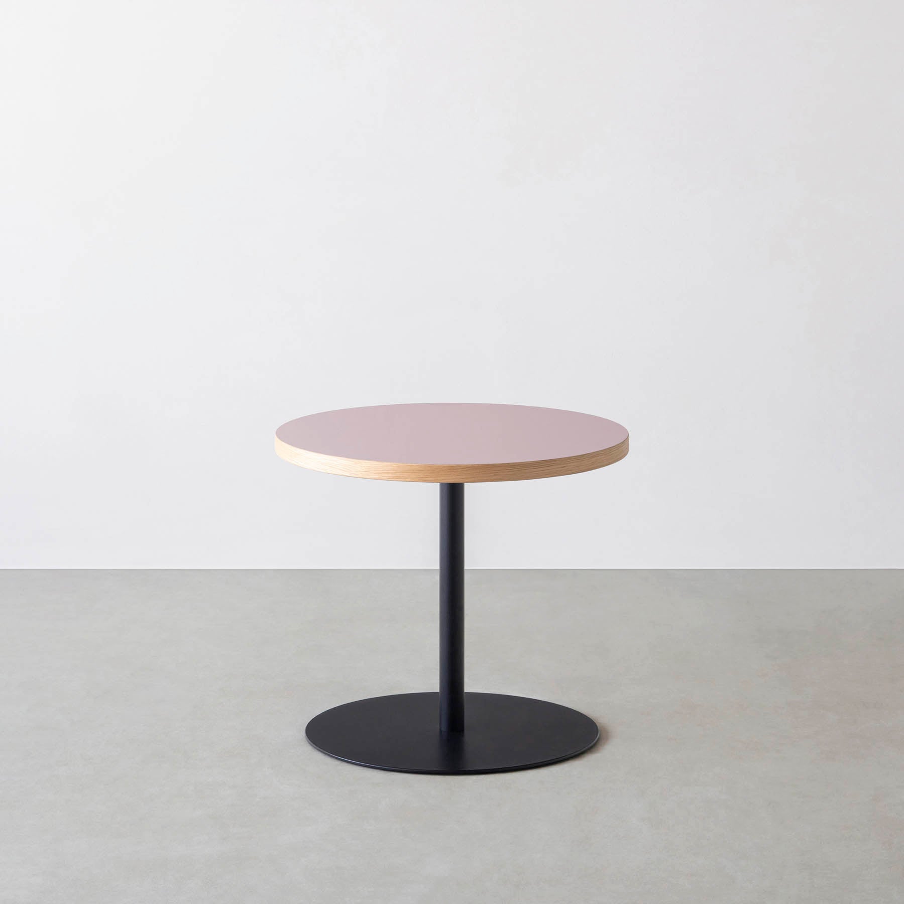 スマート造作カフェテーブル / リノリウム 全32色　黒スチール脚 1本脚 × ラウンド φ50 - 60