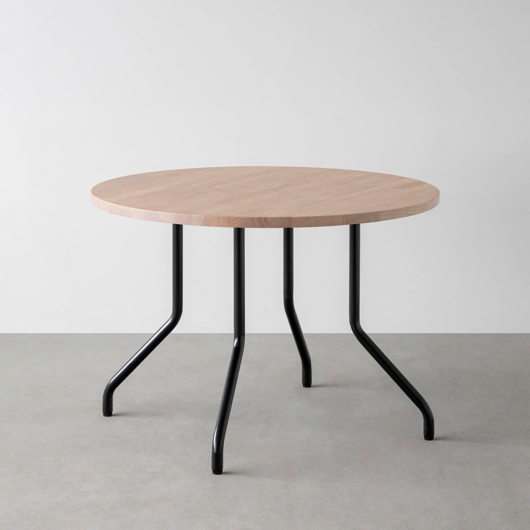 スマート造作カフェテーブル / ラバーウッド　黒スチール脚 4本脚 × ラウンド φ81 - 100