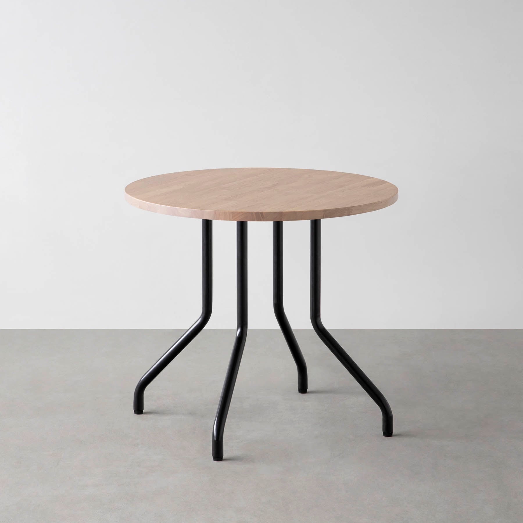 スマート造作カフェテーブル / ラバーウッド　黒スチール脚 4本脚 × ラウンド φ61 - 80