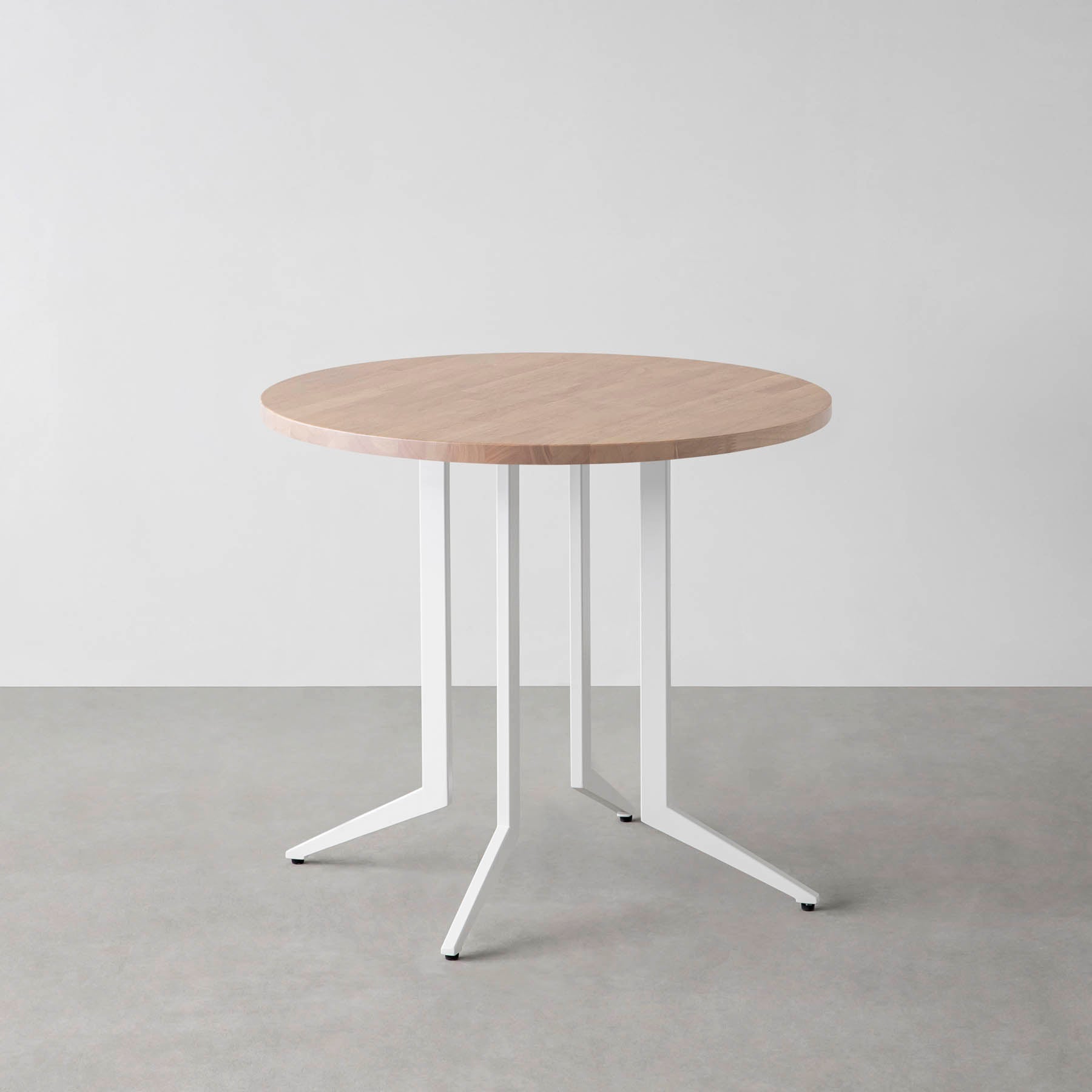 THE LEGS / L Edge × White Steel