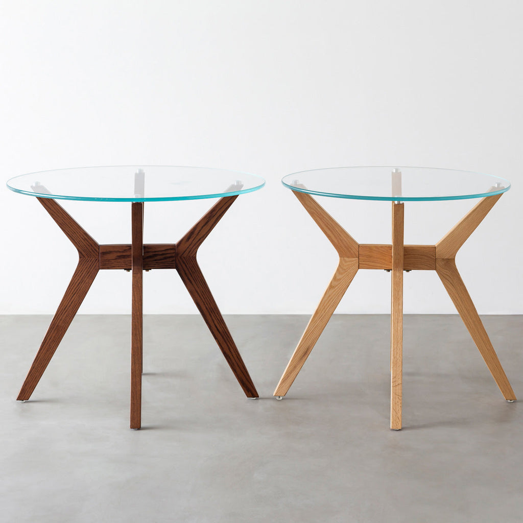 Favricaのガラス天板とオーク無垢材のHライン木製脚を組み合わせたカフェテーブルL（ナチュラルとブラウン比較）