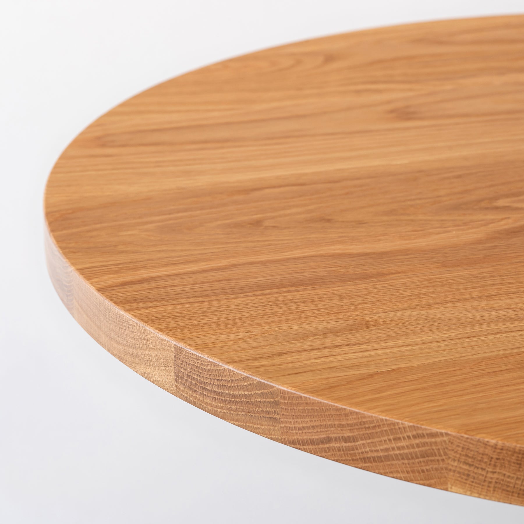 スマート造作カフェテーブル / 無垢 ホワイトオーク　黒スチール脚 4本脚 × ラウンド φ61 - 80