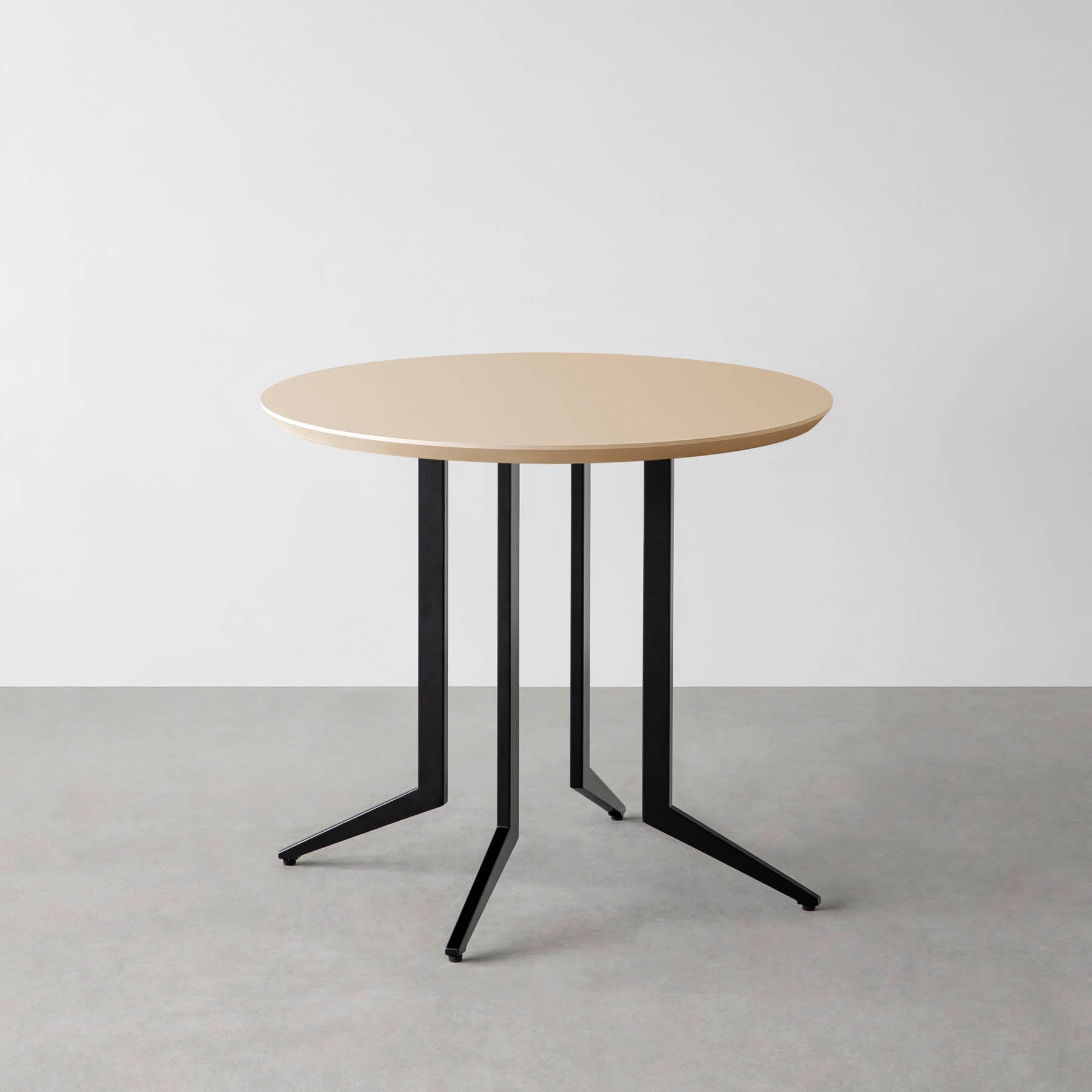 スマート造作カフェテーブル / FENIX NTM 全9色　黒スチール脚 4本脚 × ラウンド φ61 - 80