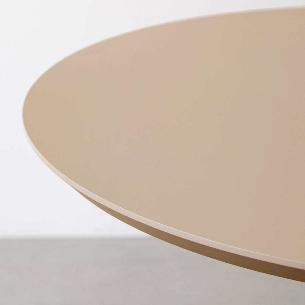 スマート造作カフェテーブル / FENIX NTM 全9色　黒スチール脚 4本脚 × ラウンド φ61 - 80