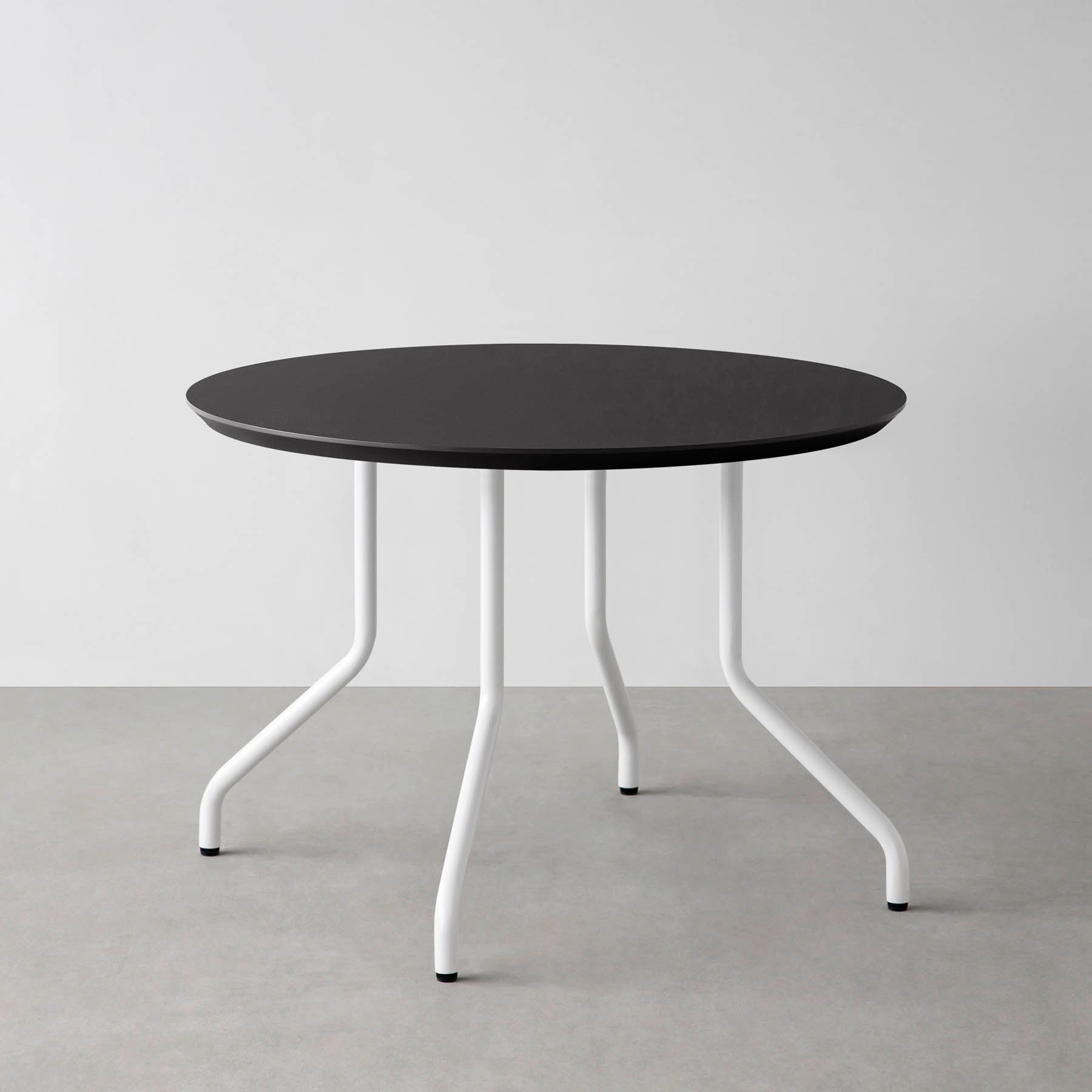 スマート造作カフェテーブル / FENIX NTM 全9色　白スチール脚 4本脚 × ラウンド φ81 - 100