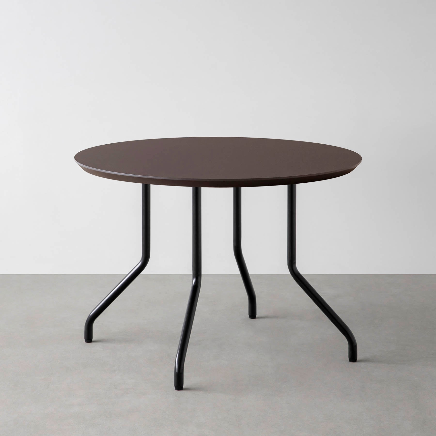 スマート造作カフェテーブル / FENIX NTM 全9色　黒スチール脚 4本脚 × ラウンド φ81 - 100