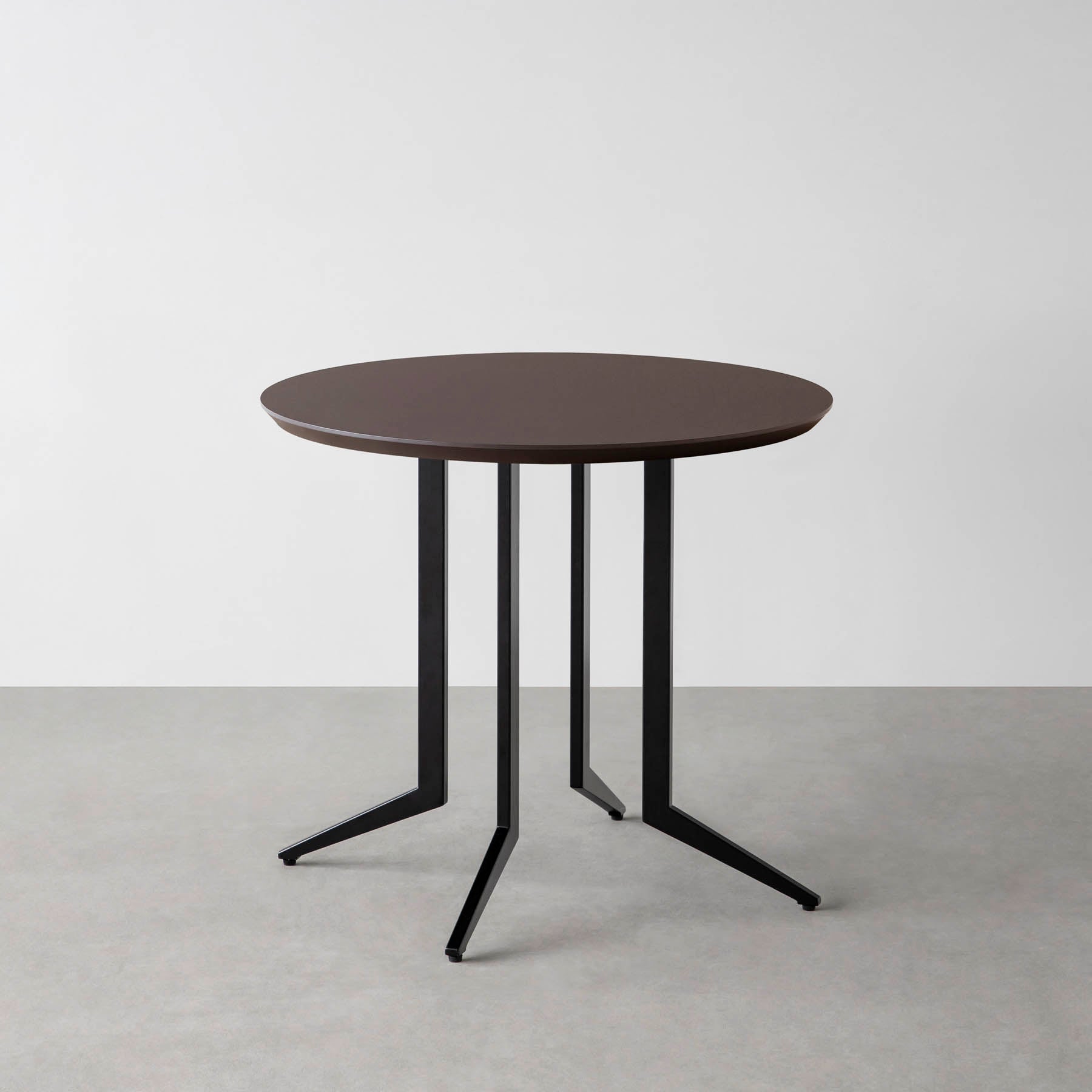 スマート造作カフェテーブル / FENIX NTM 全9色　黒スチール脚 4本脚 × ラウンド φ61 - 80