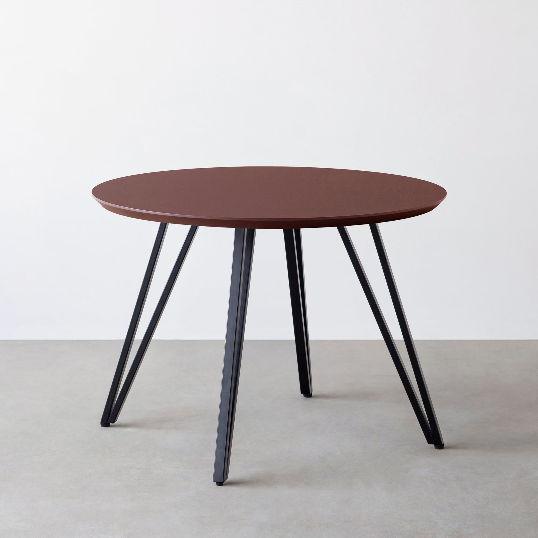 KanademonoのFENIX NTMの大型カフェテーブル