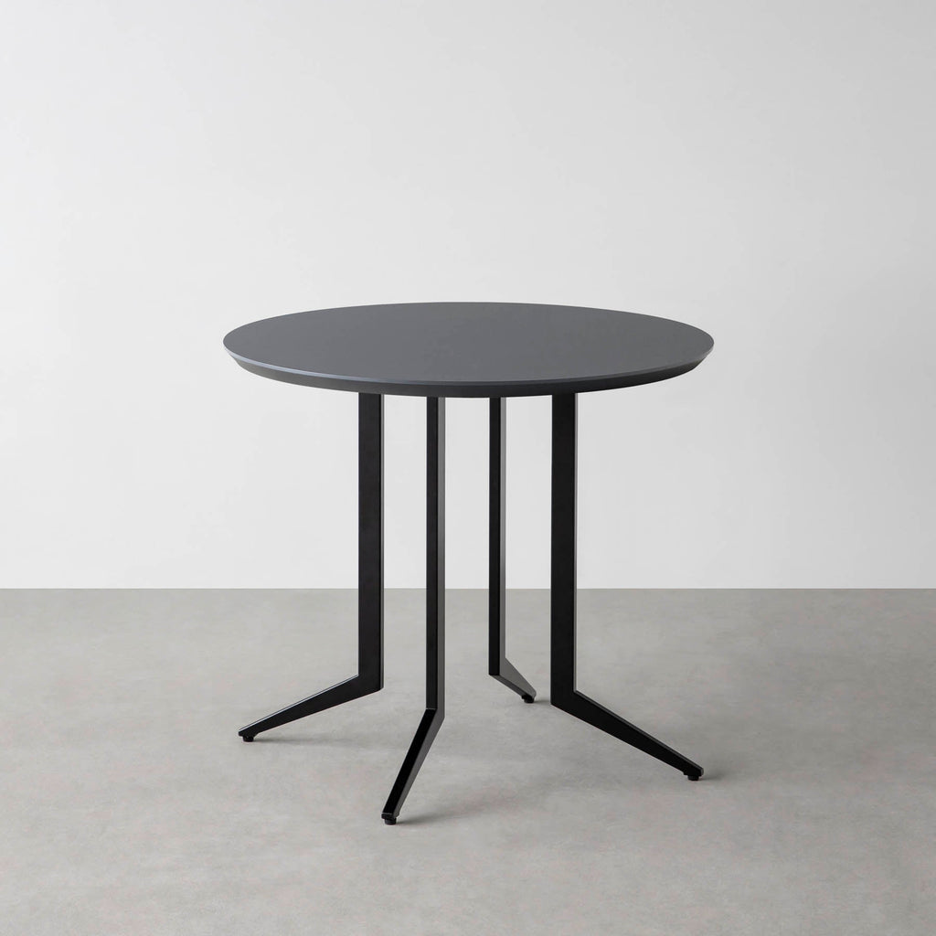 THE LEGS / L Edge × Black Steel