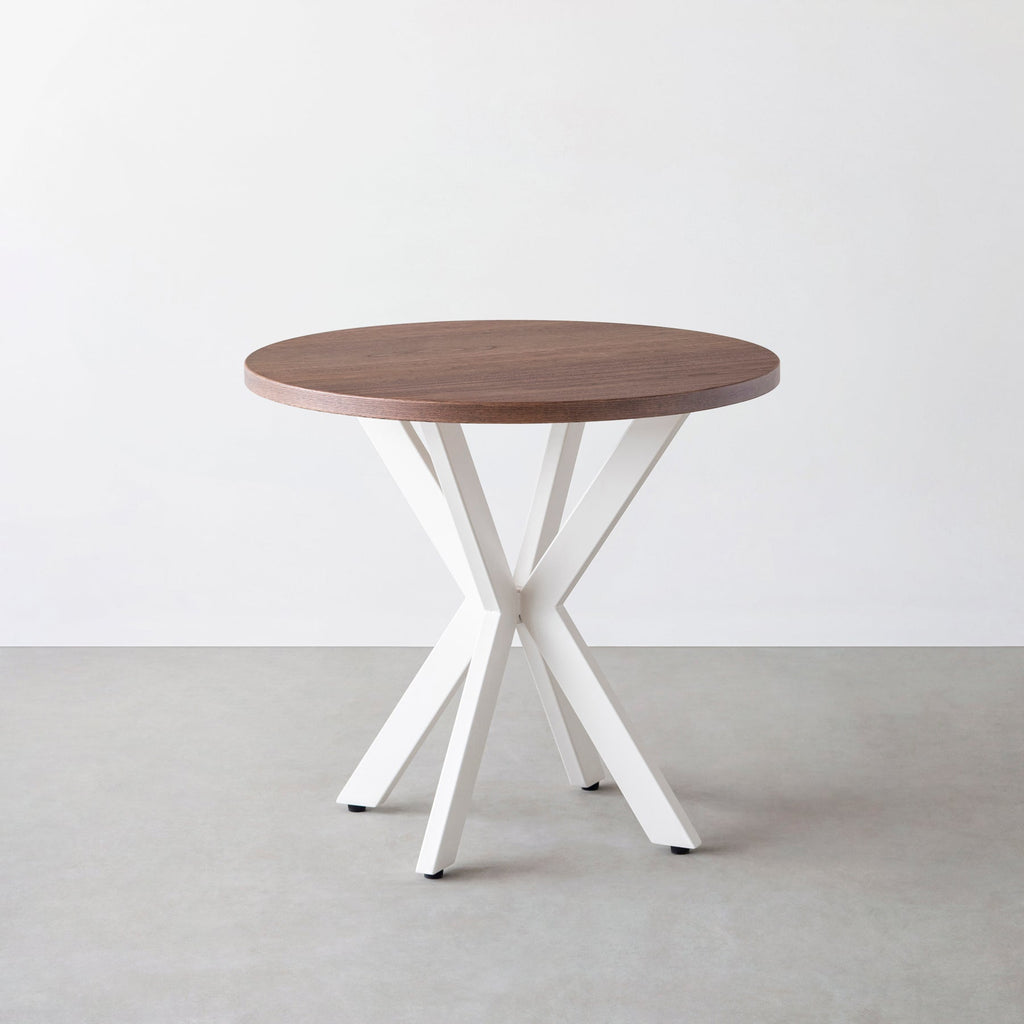 Kanademonoのウォルナットのカフェテーブル