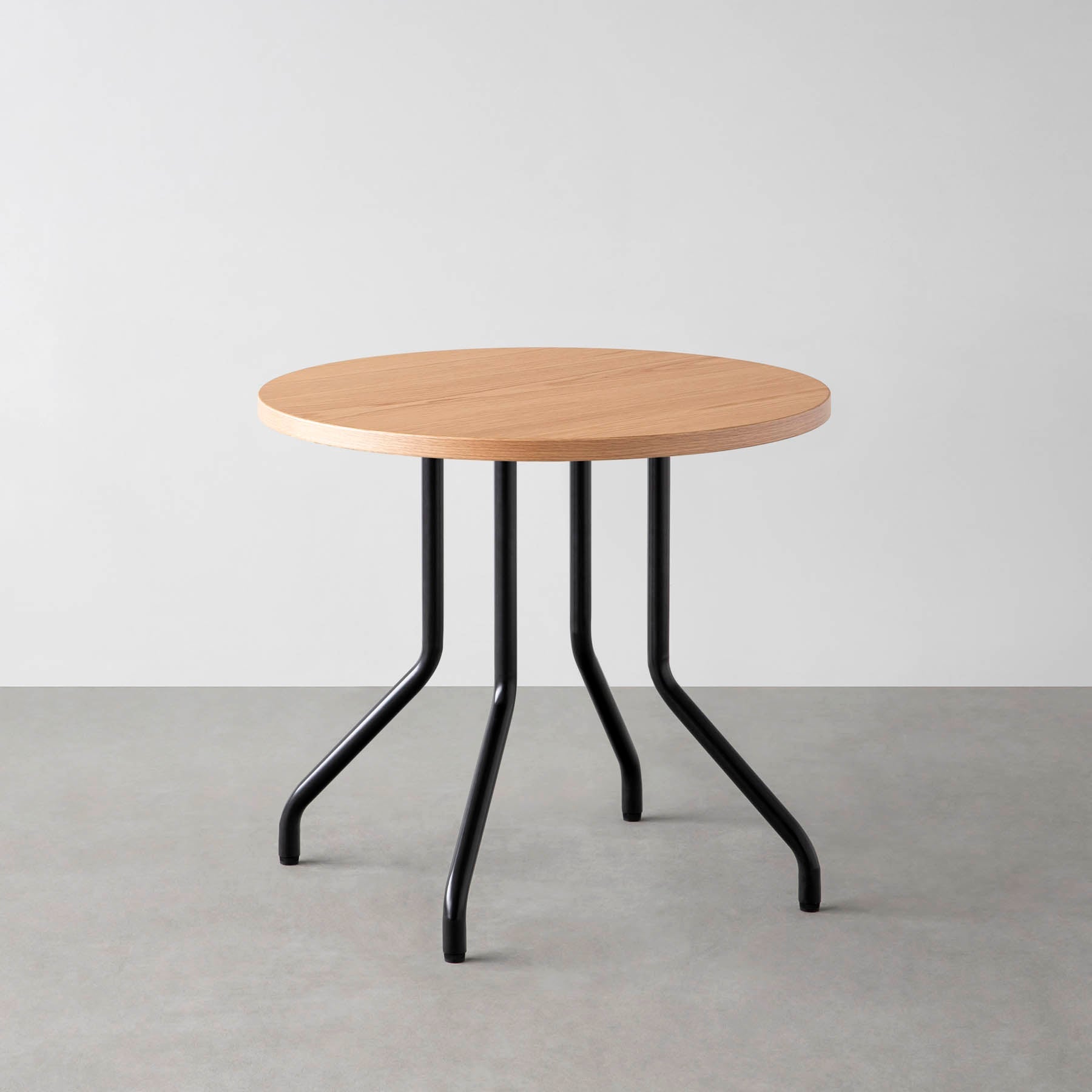 スマート造作カフェテーブル / ホワイトオーク　黒スチール脚 4本脚 × ラウンド φ61 - 80