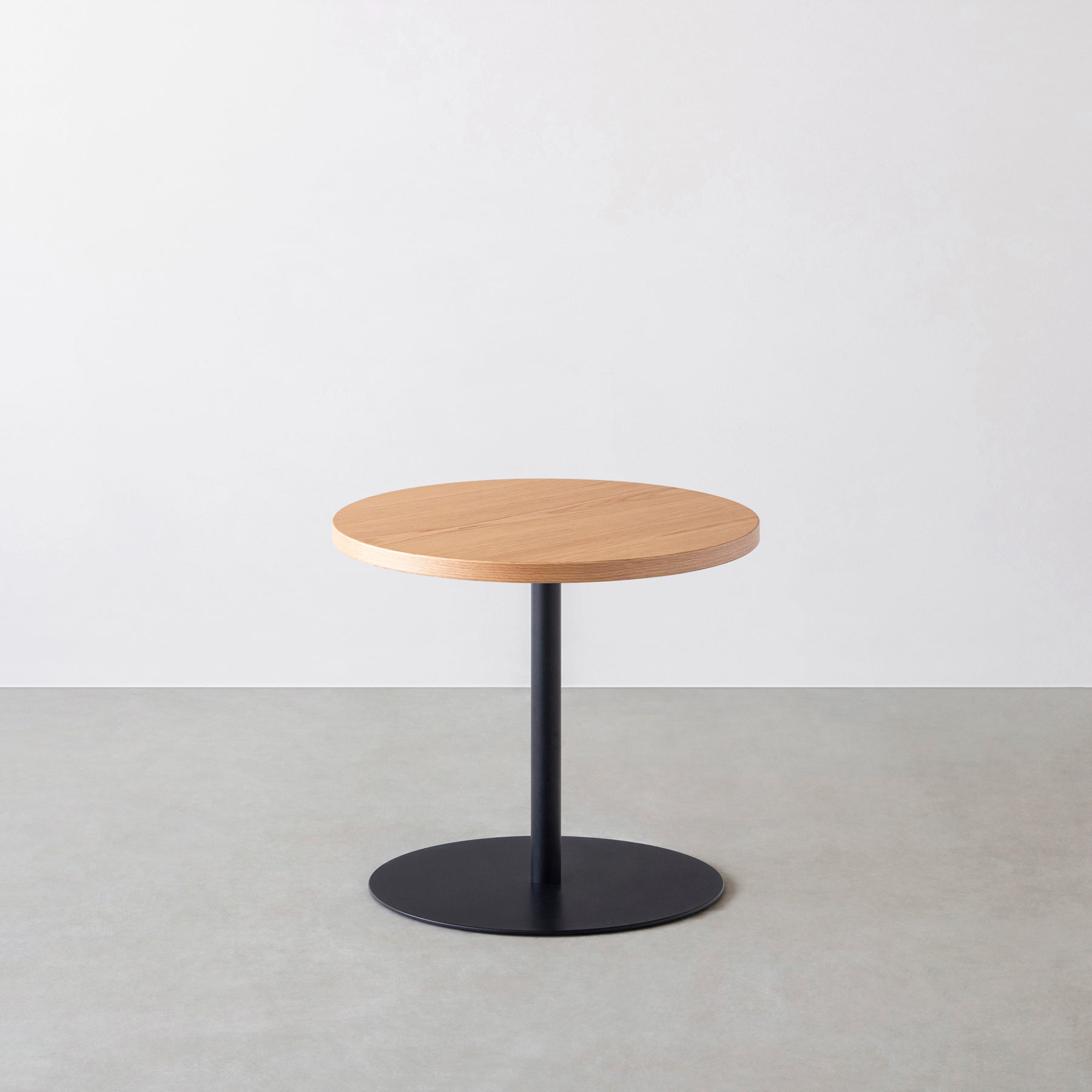 スマート造作カフェテーブル / ホワイトオーク　黒スチール脚 1本脚 × ラウンド φ50 - 60