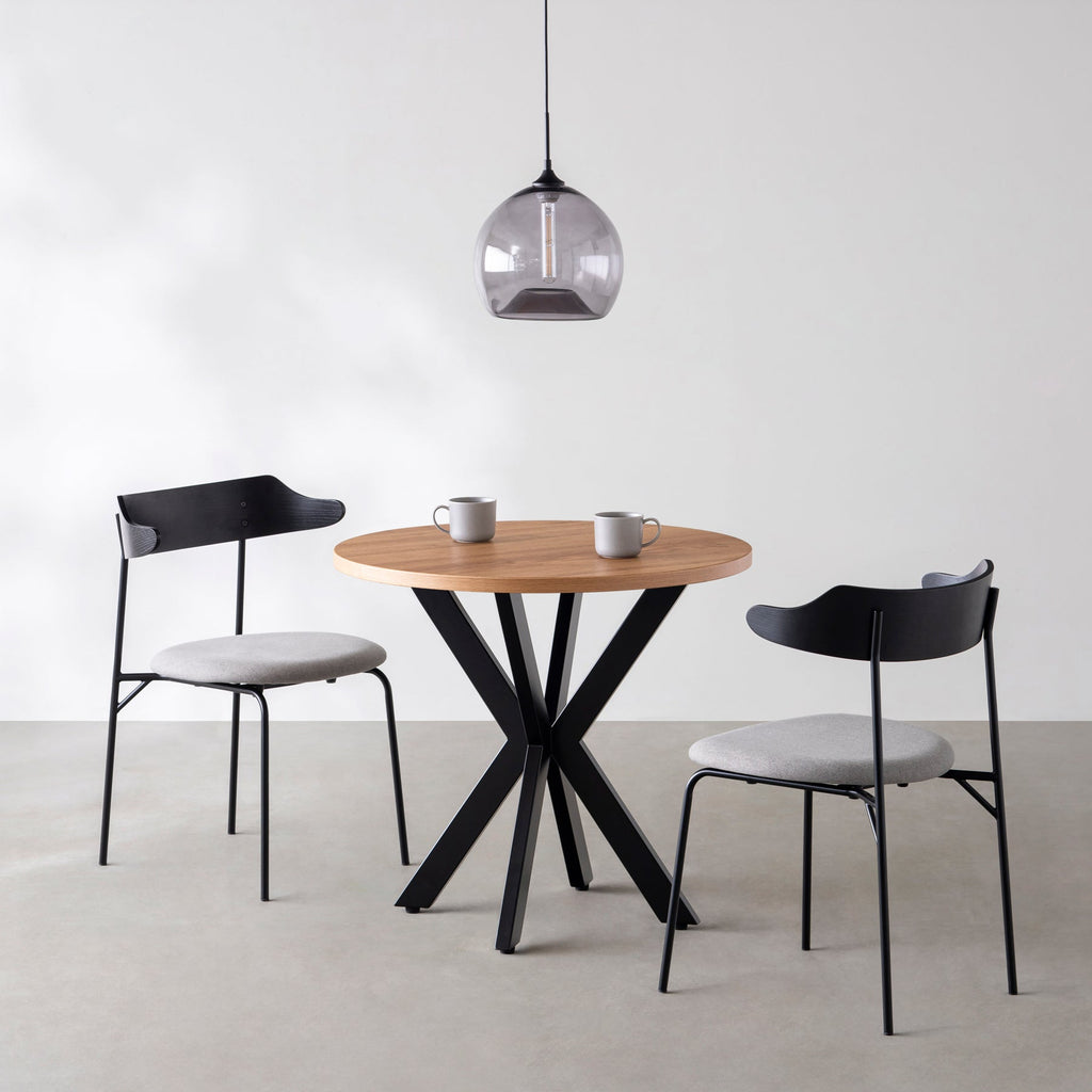 Kanademonoのくるみのカフェテーブル