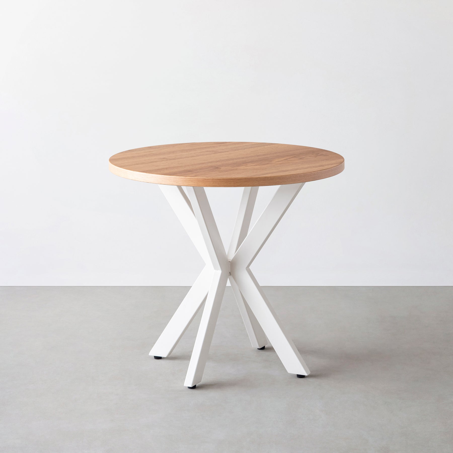 Kanademonoのくるみのカフェテーブル