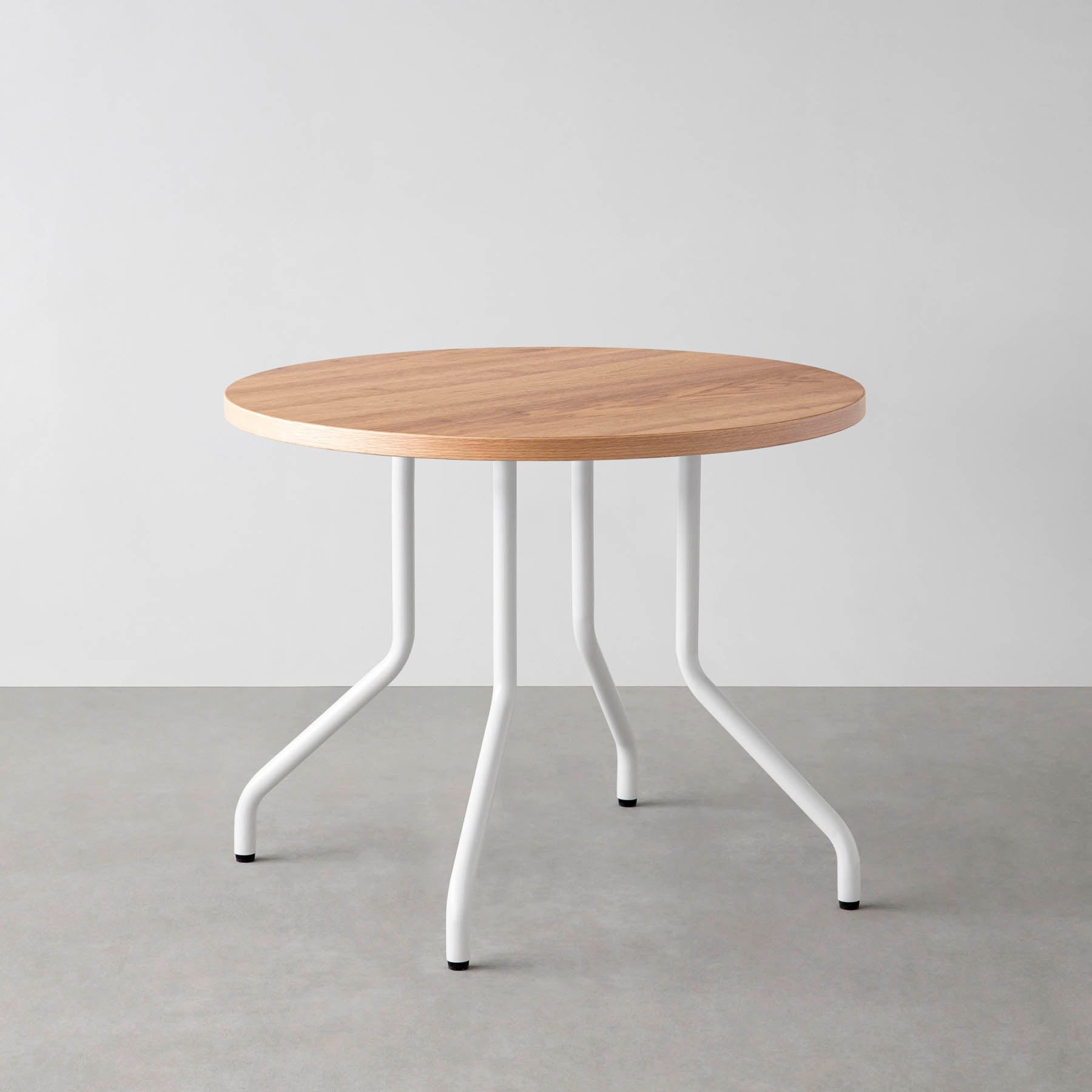 スマート造作カフェテーブル / くるみ　白スチール脚 4本脚 × ラウンド φ81 - 90