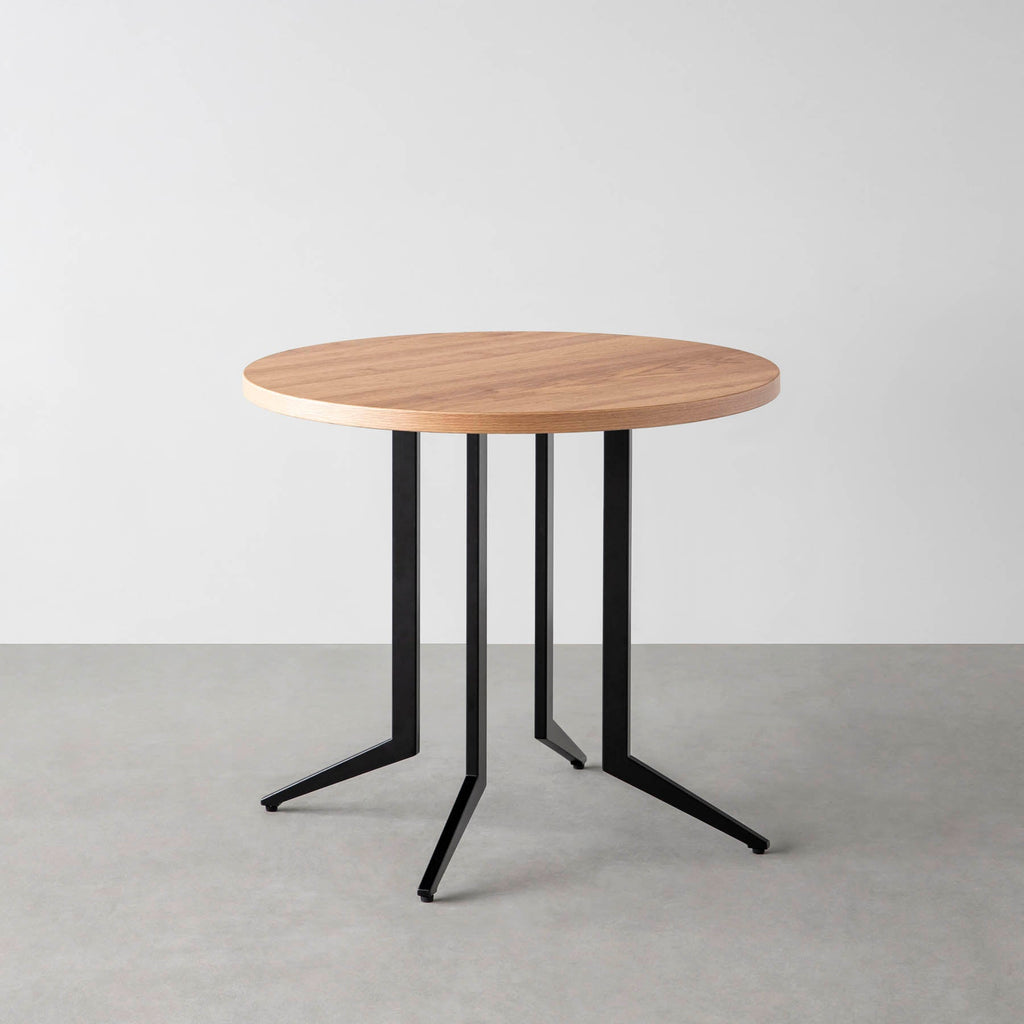 Kanademonoのくるみのカフェテーブル