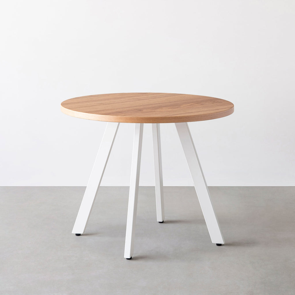 Kanademonoのくるみのカフェテーブル