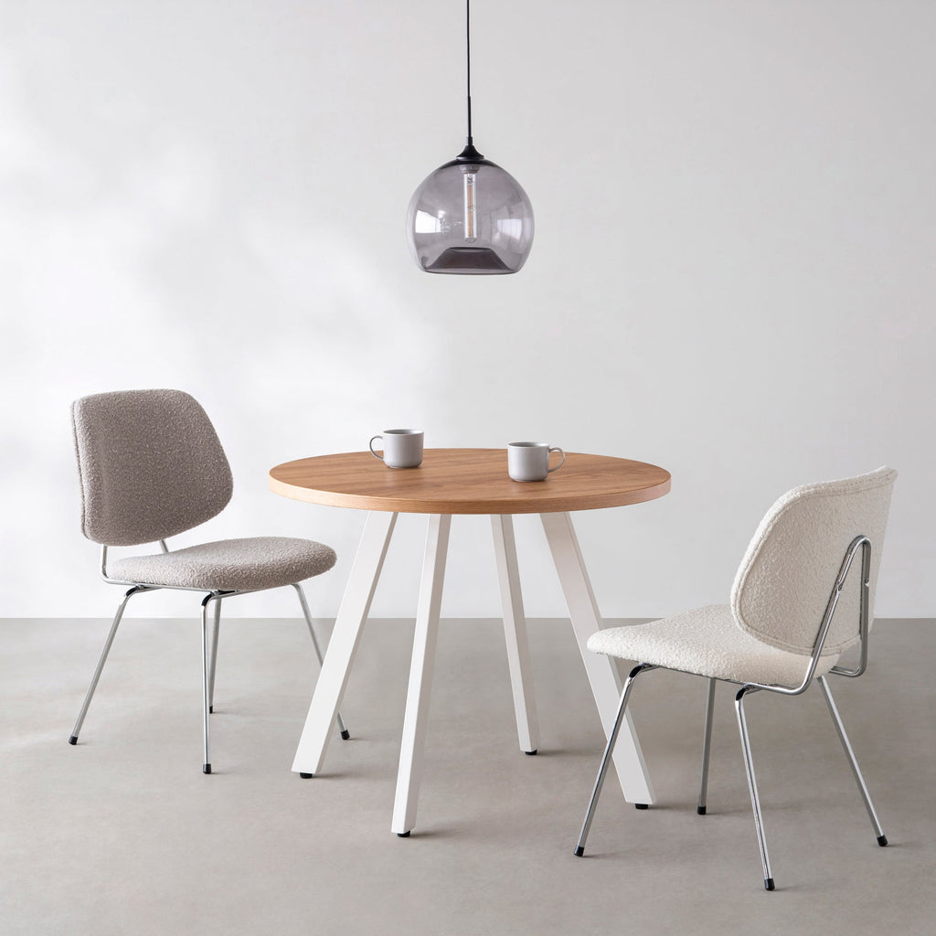 Kanademonoのくるみのカフェテーブル