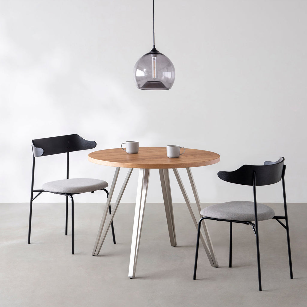 Kanademonoのくるみのカフェテーブル