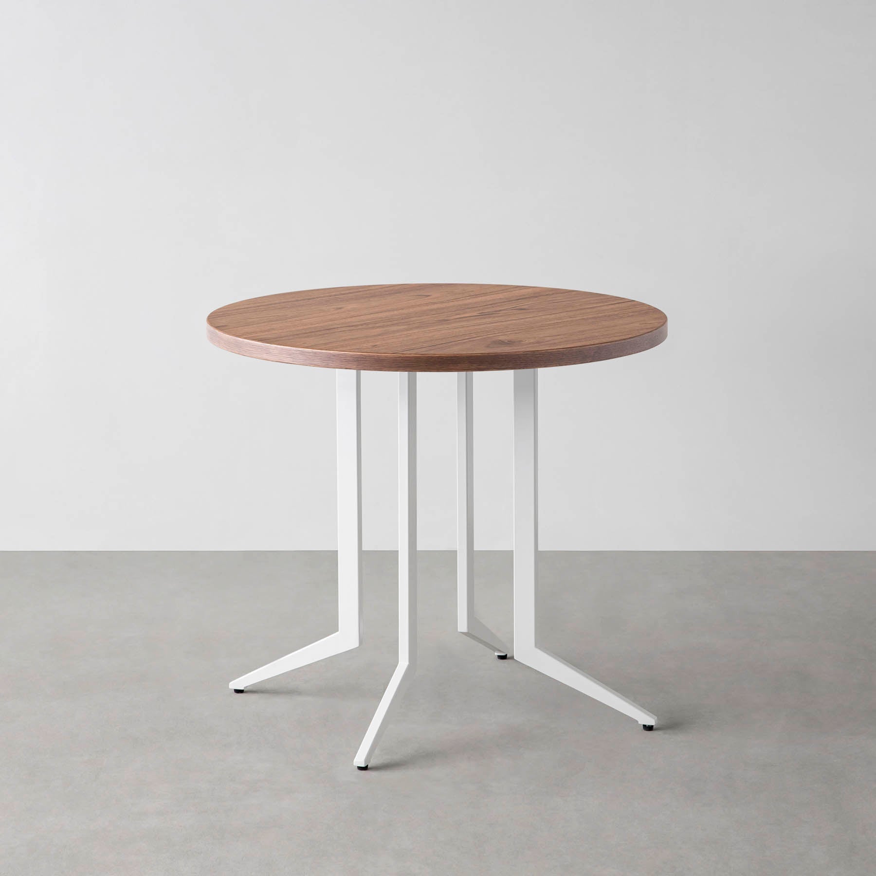 Kanademonoのニューギニアウォルナットのカフェテーブル