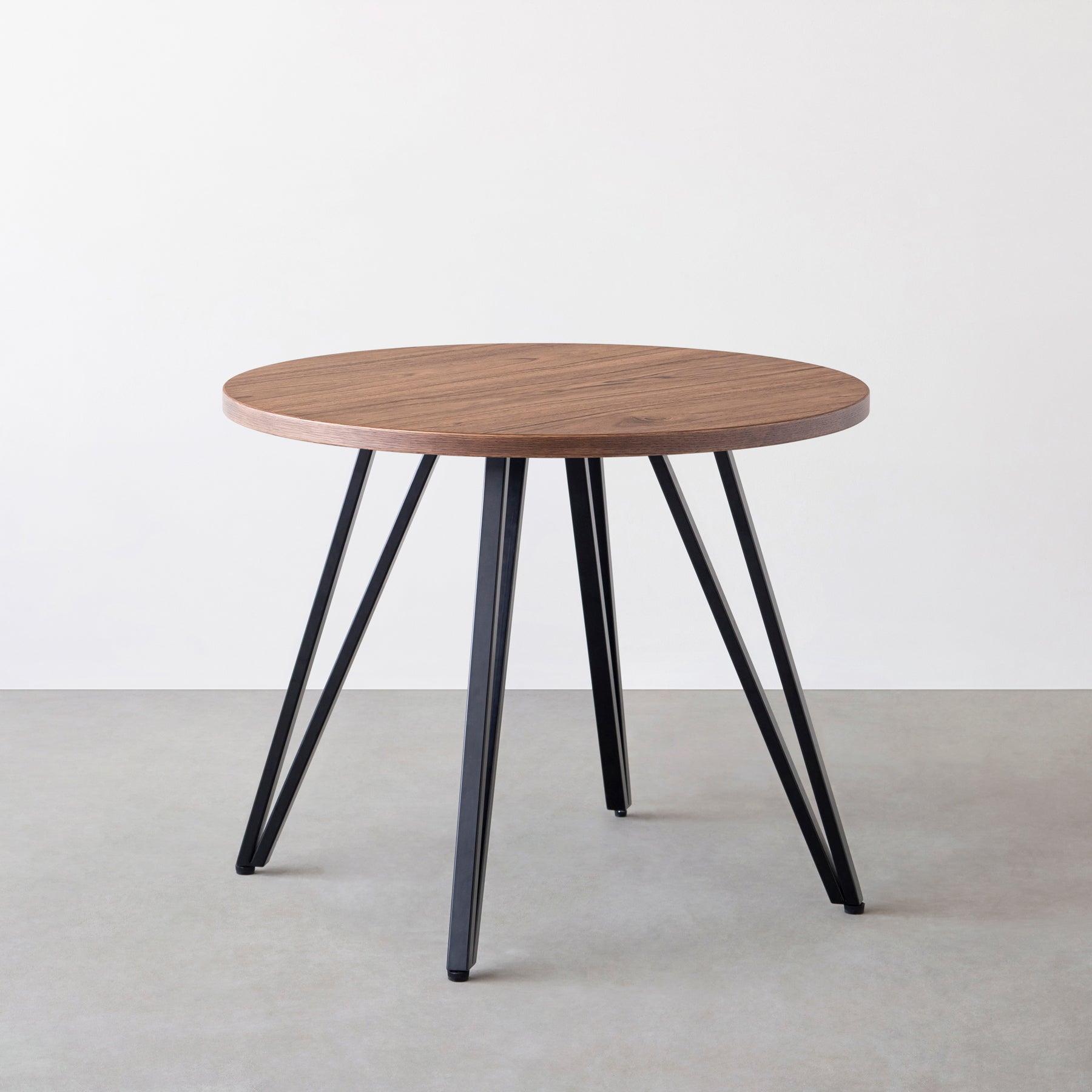 Kanademonoのニューギニアウォルナットのカフェテーブル