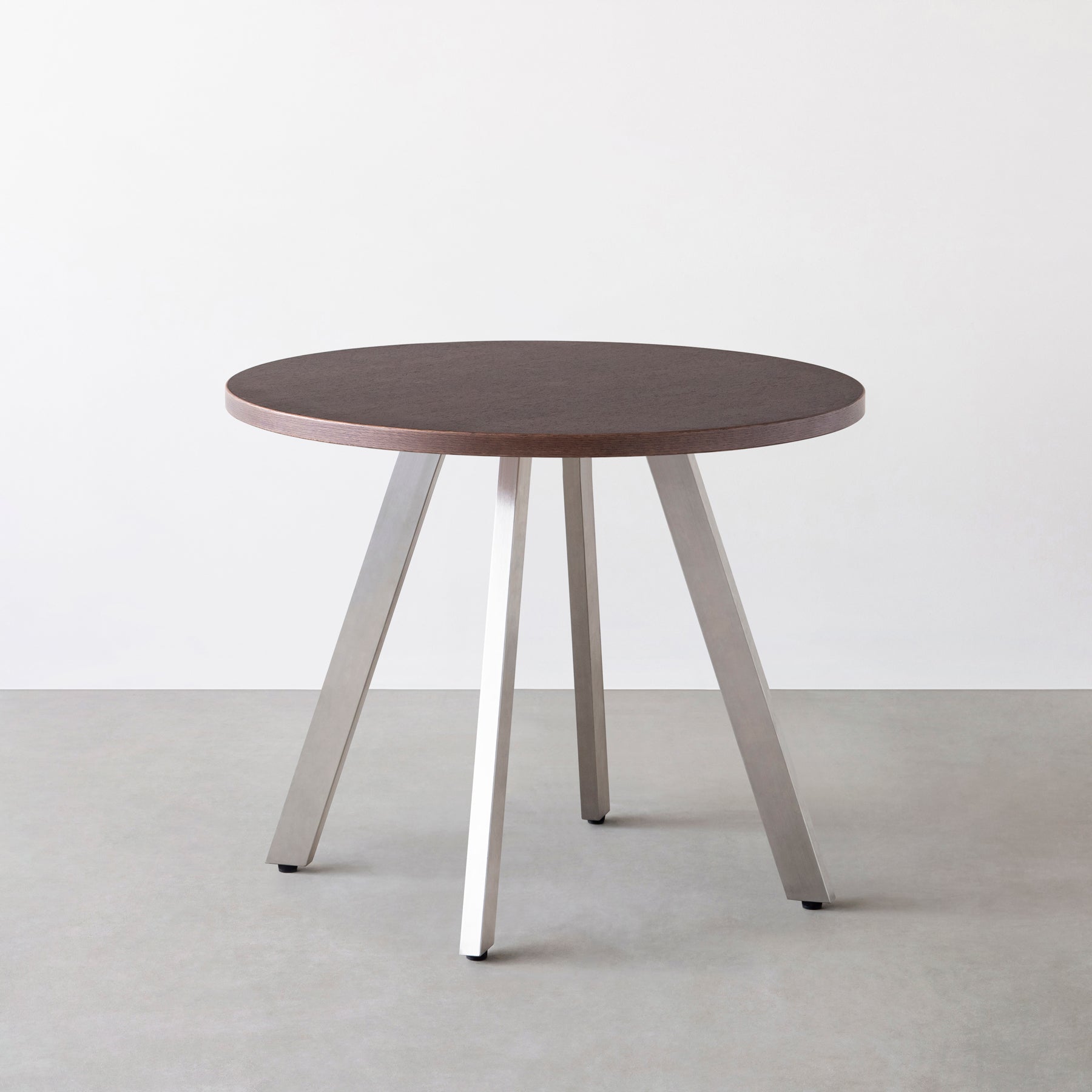 Kanademonoのウェンジのカフェテーブル