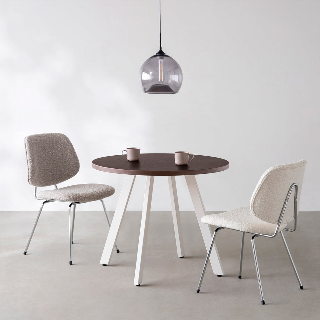 Kanademonoのウェンジのカフェテーブル