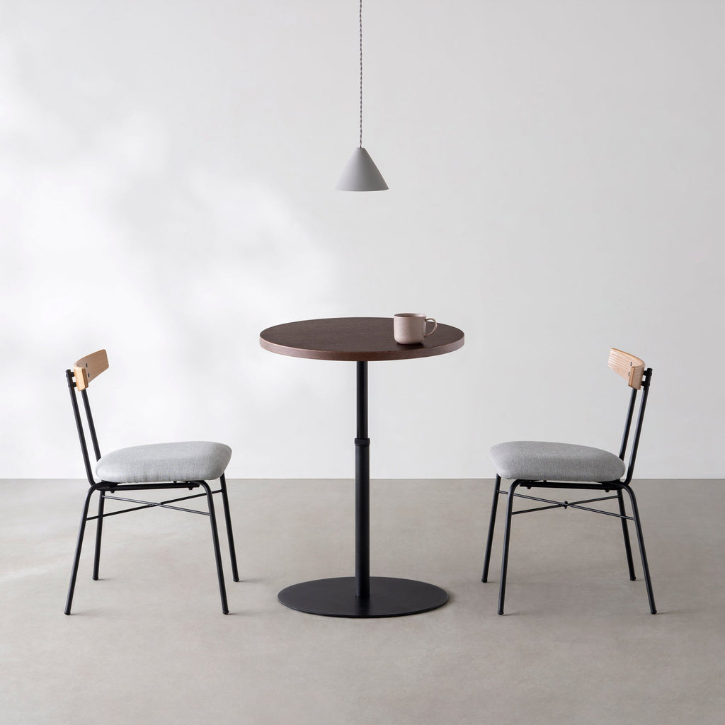 Kanademonoのウェンジのカフェテーブル