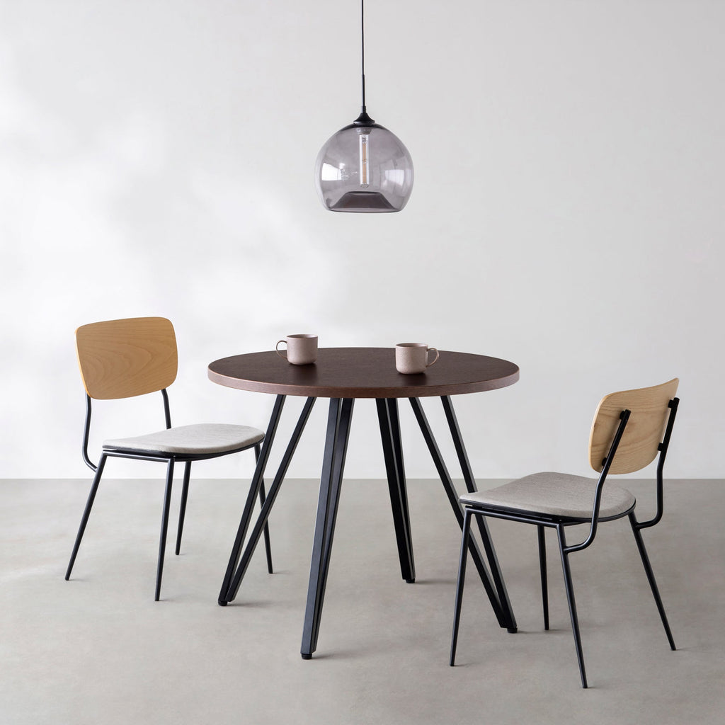 Kanademonoのウェンジのカフェテーブル