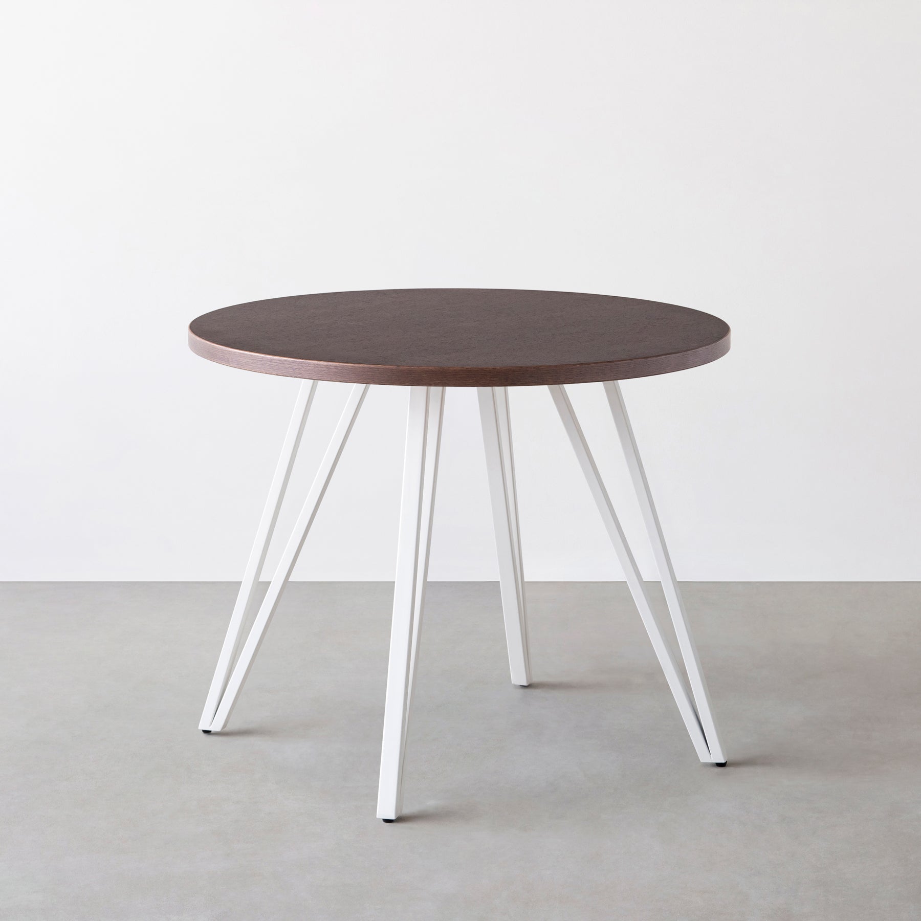 Kanademonoのウェンジのカフェテーブル