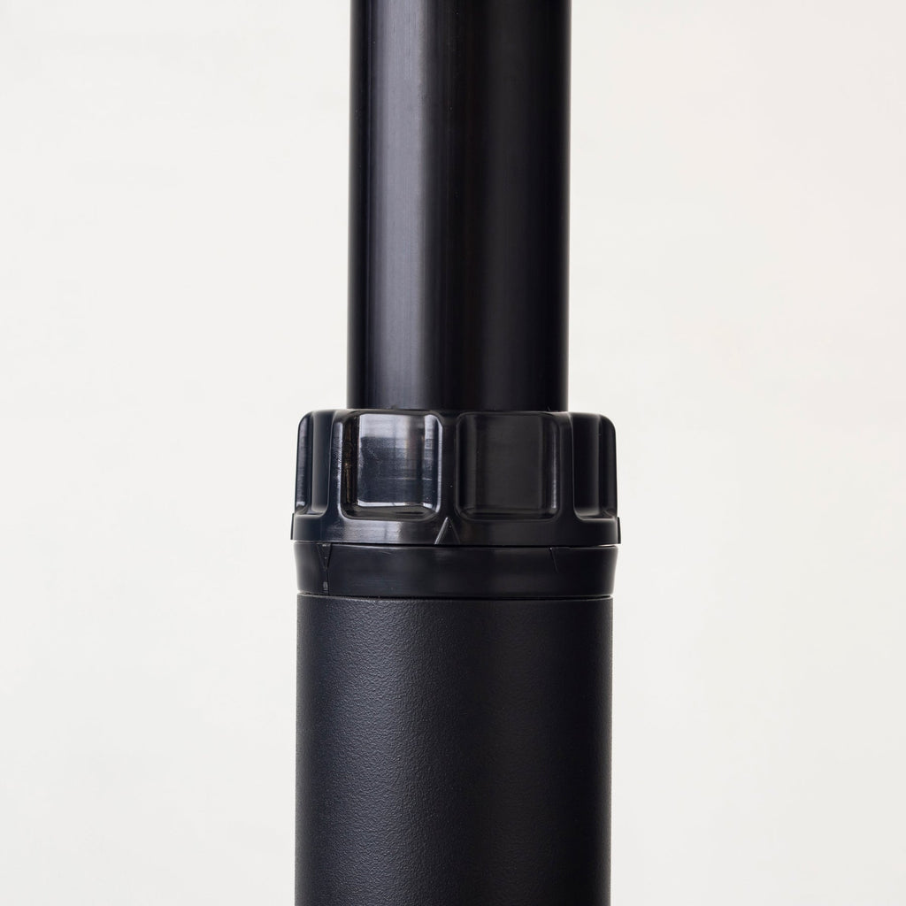 スマート造作カフェテーブル / リノリウム 全32色　黒スチール脚 1本脚 × ラウンド φ61 - 70