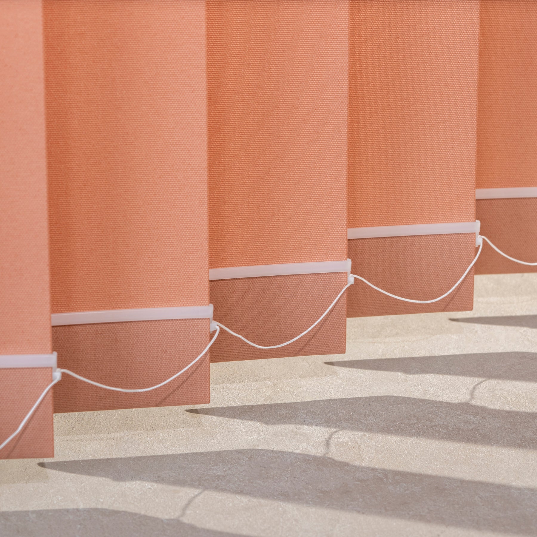 SAMPLE / Plain - Friendly　ベーシックな 洗える バーチカルブラインド　アクセントカラー