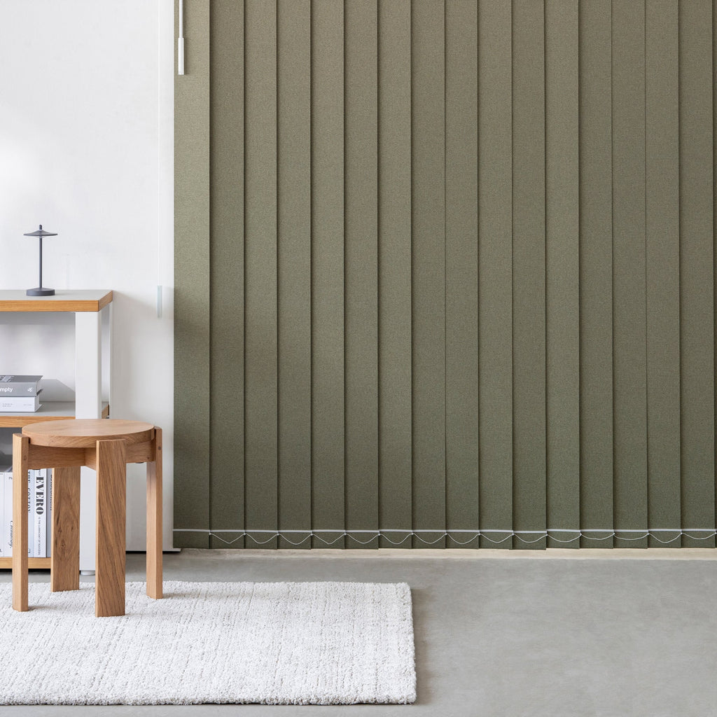 SAMPLE / Elegance - Harmony　柔らかな風合いの 遮光 バーチカルブラインド　アクセントカラー