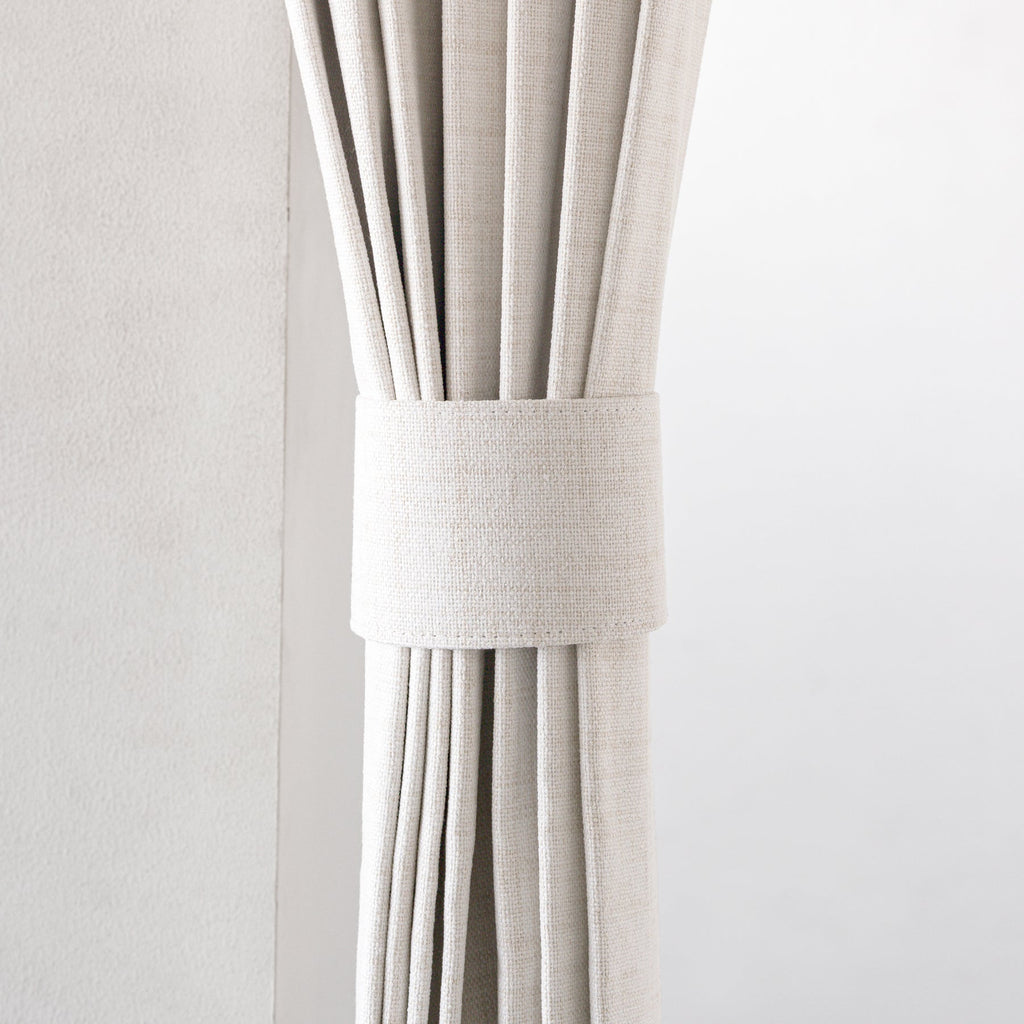 防音・遮熱・保温・完全遮光・形状記憶機能のあるプリーツカーテン（ベージュ）