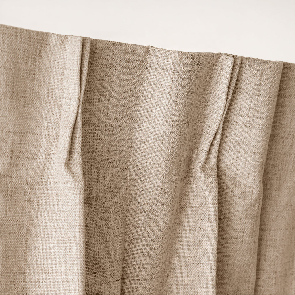 防音・遮熱・保温・完全遮光・形状記憶機能のあるプリーツカーテン（ブラウン）