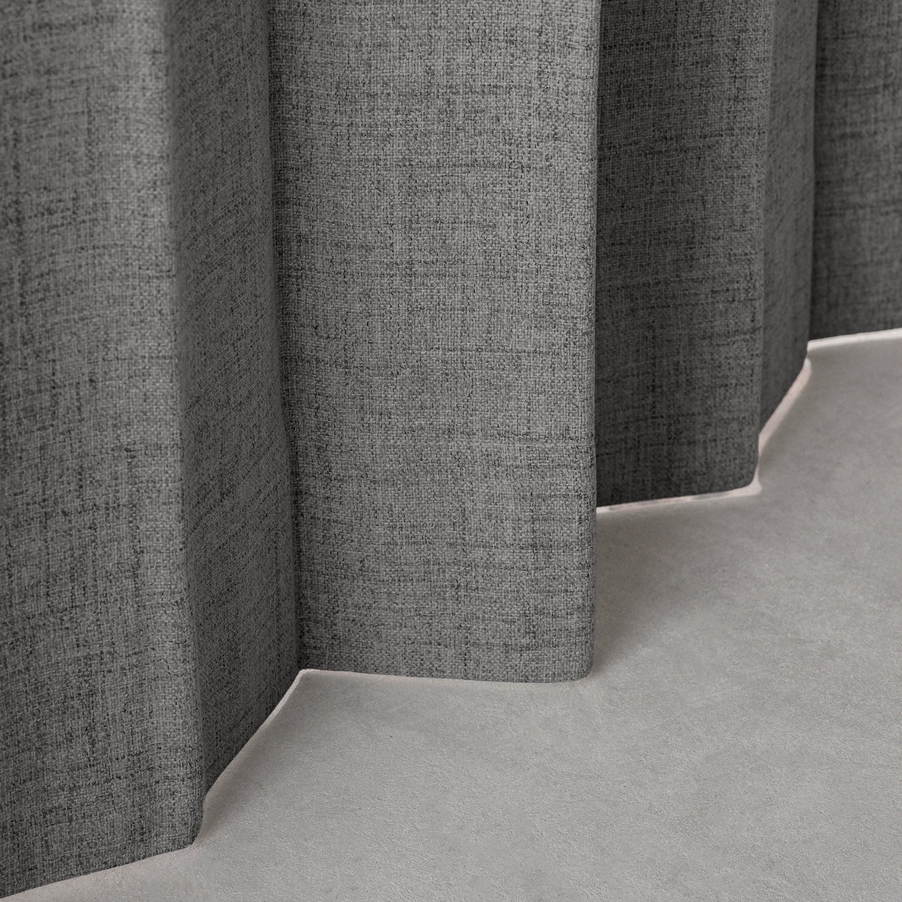 防音・遮熱・保温・完全遮光・形状記憶機能のあるプリーツカーテン（ダークグレー）