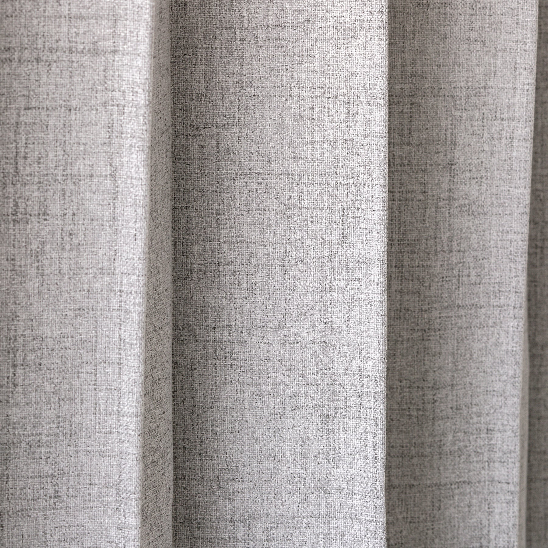 防音・遮熱・保温・完全遮光・形状記憶機能のあるプリーツカーテン（グレー）