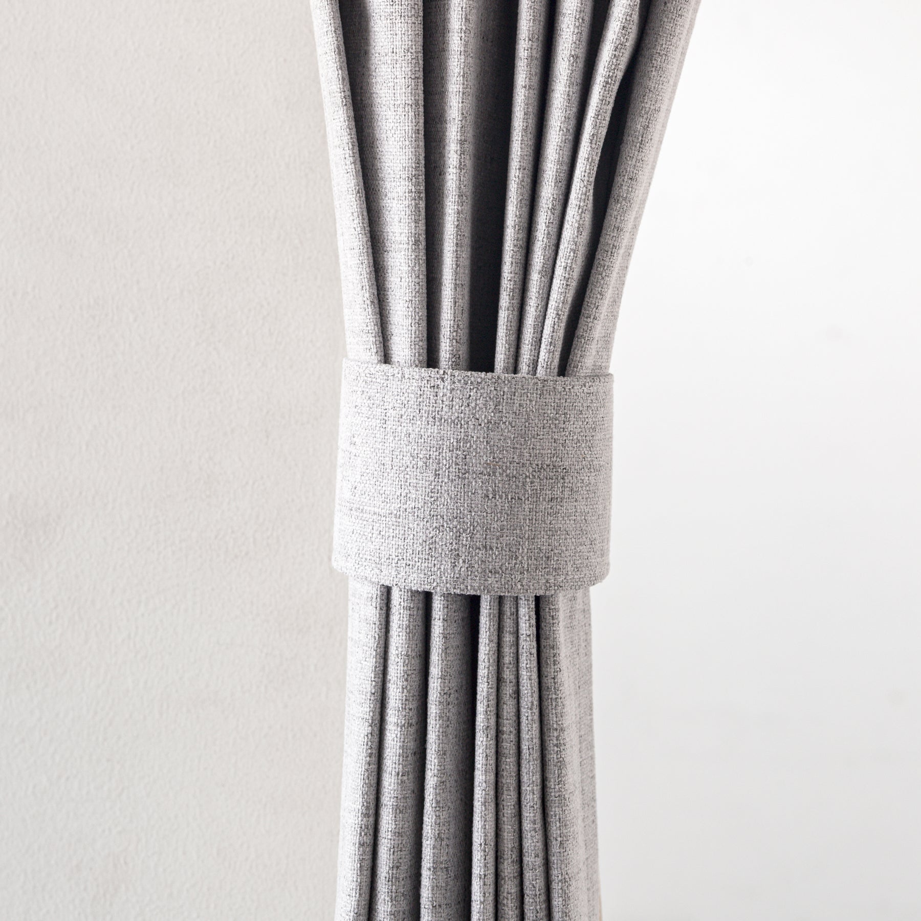 防音・遮熱・保温・完全遮光・形状記憶機能のあるプリーツカーテン（グレー）