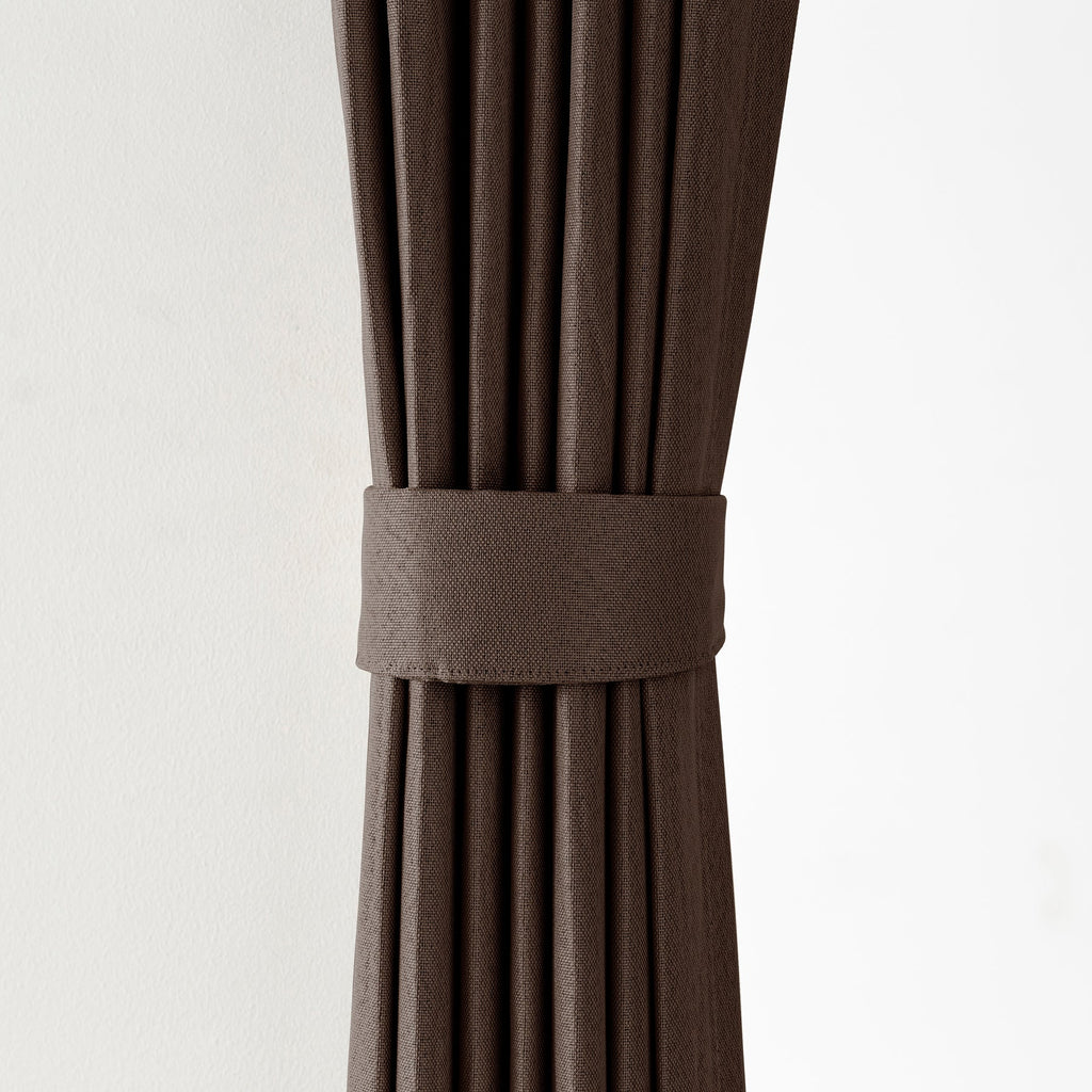 ウォッシャブル・形状記憶のベージュの遮光無地カーテン