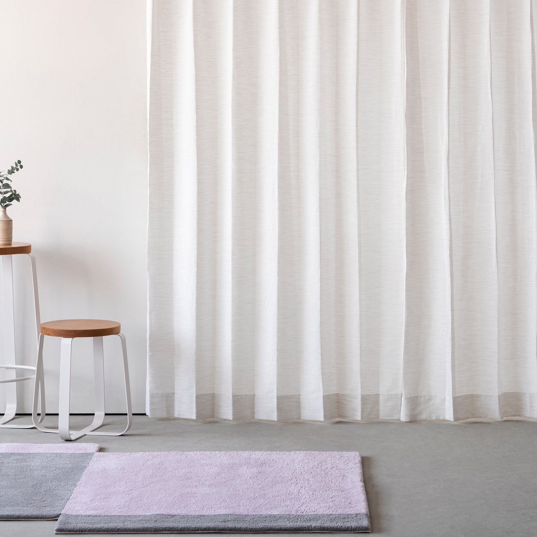 UVカット機能のある遮像レースカーテン