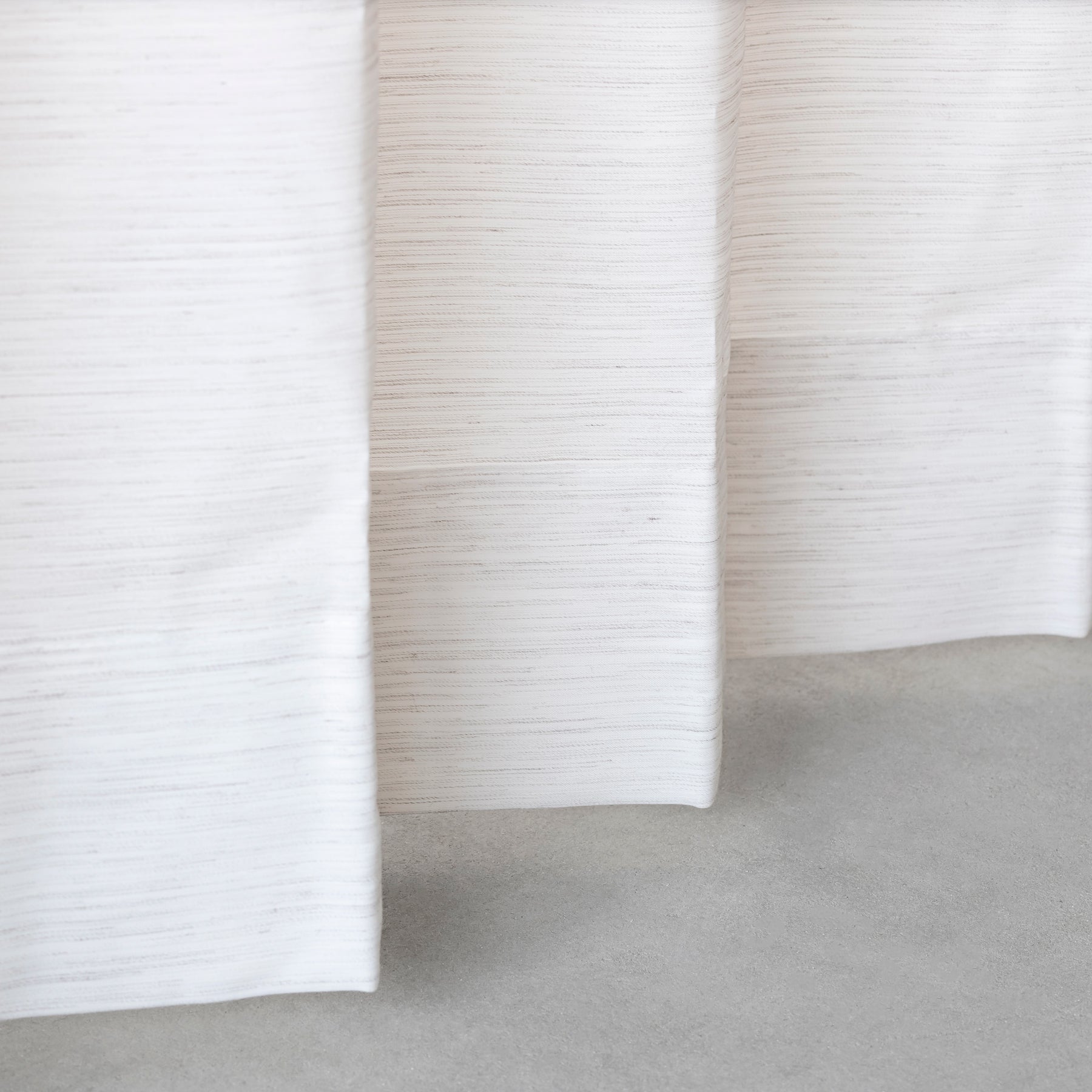 UVカット機能のある遮像レースカーテン