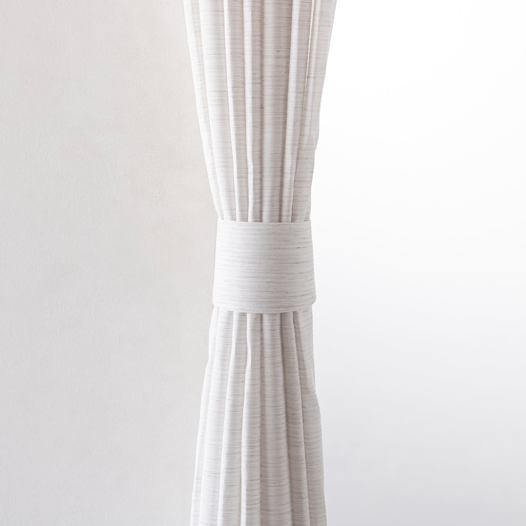 UVカット機能のある遮像レースカーテン