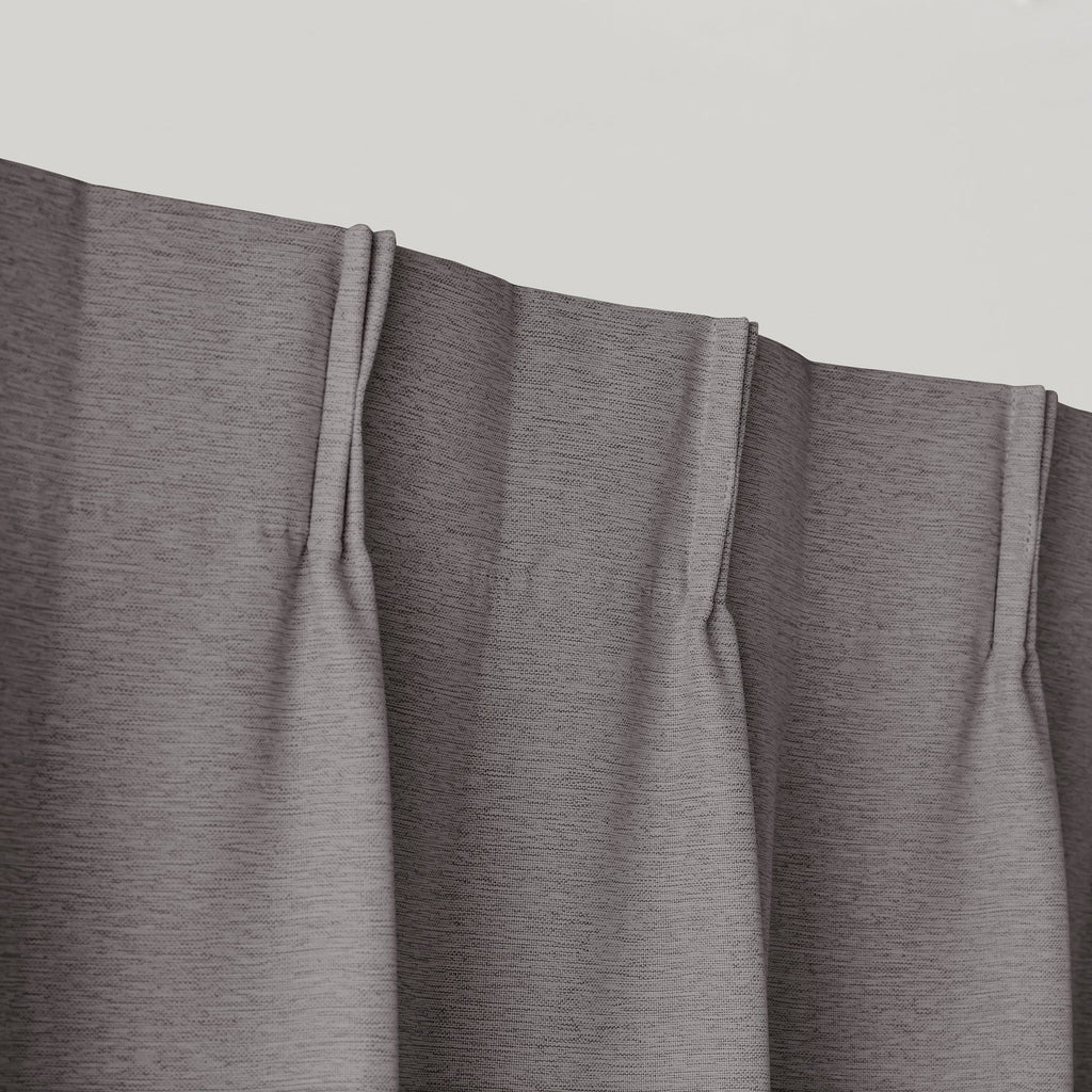 断熱機能のある遮光プリーツカーテン（ブラウン）