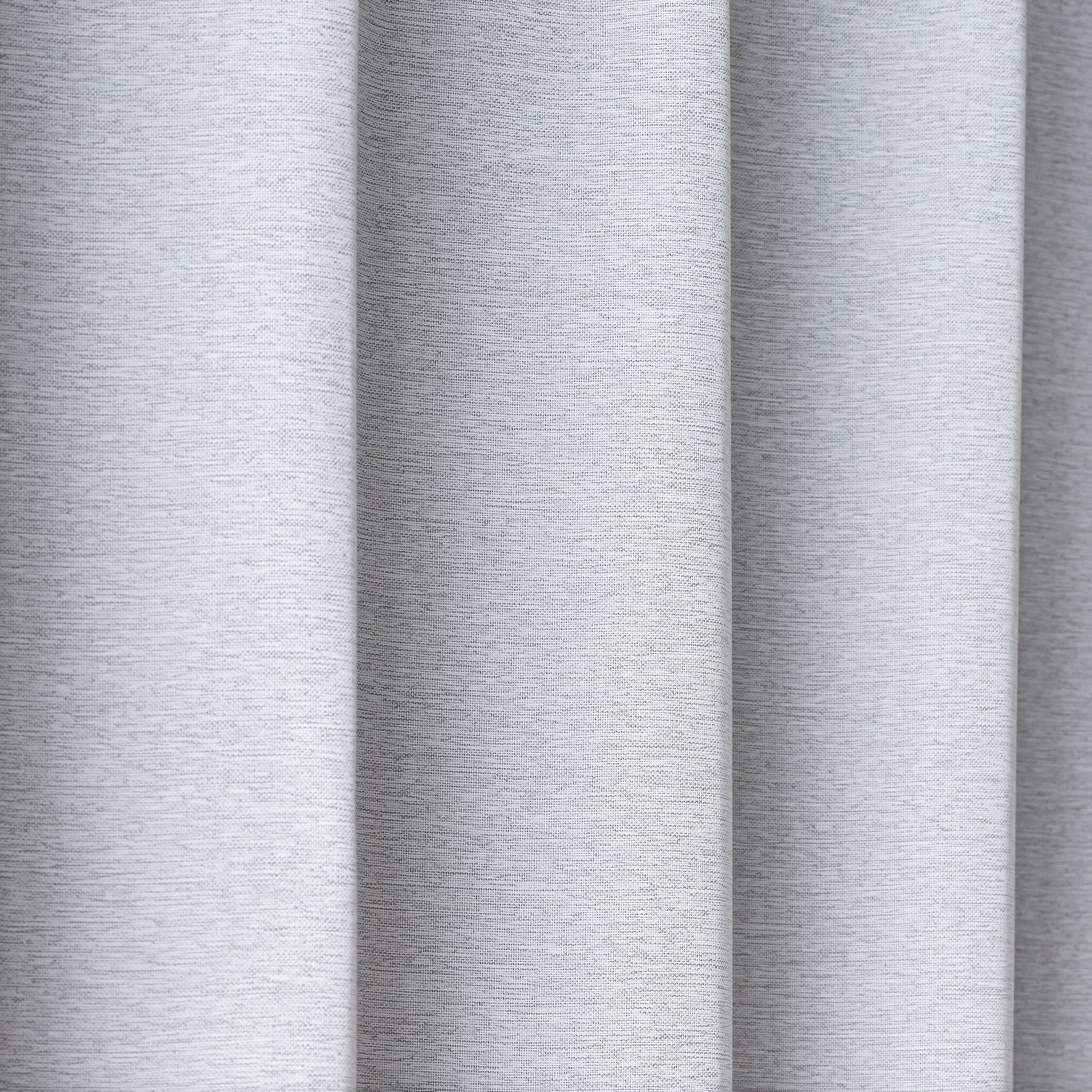 断熱機能のある遮光プリーツカーテン（グレー）