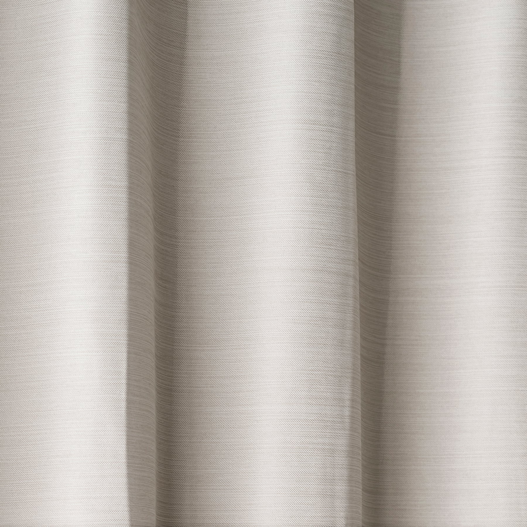 上品な質感の遮光プリーツカーテン（ベージュ）