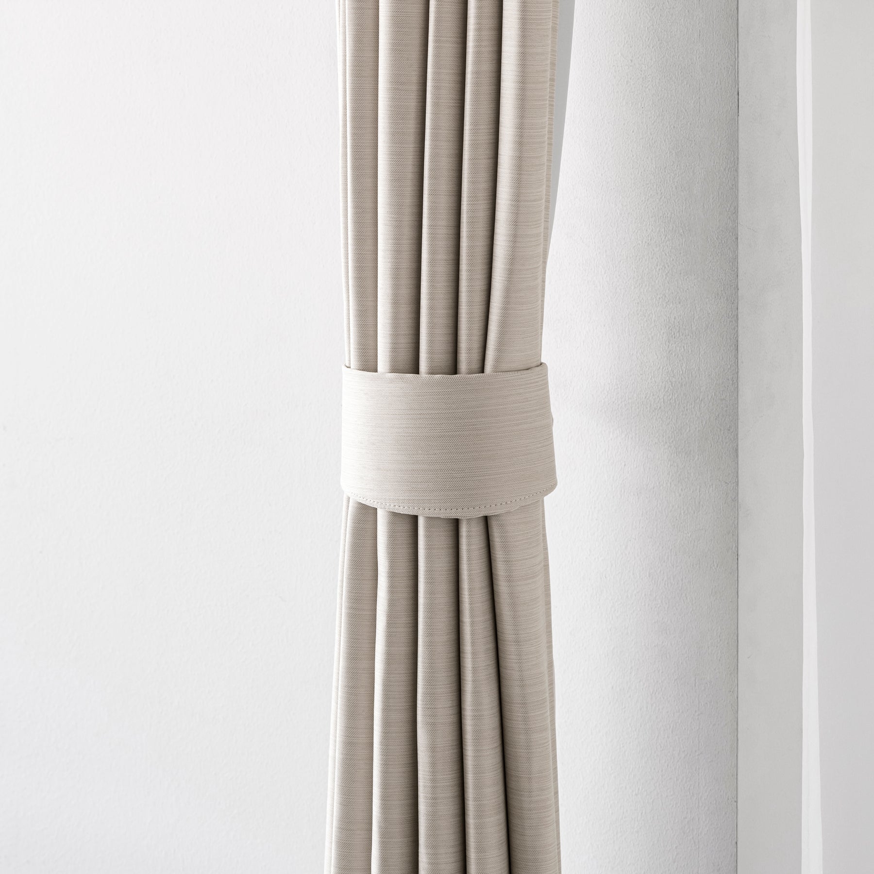 上品な質感の遮光プリーツカーテン（ベージュ）