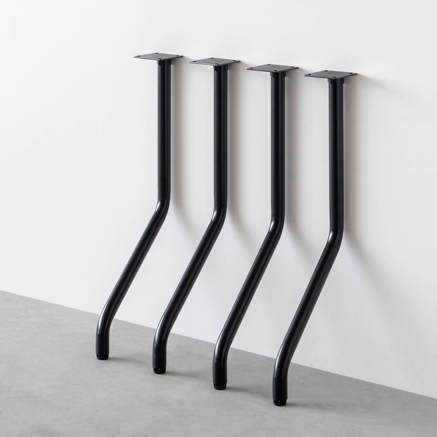 THE LEGS / Curvepipe × Black Steel