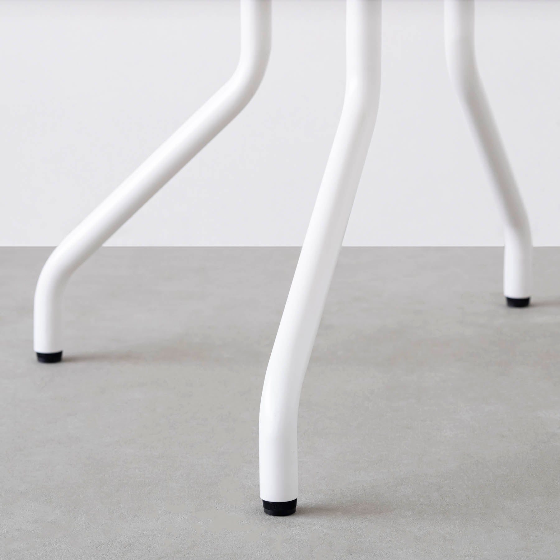 THE LEGS / Curvepipe × White Steel