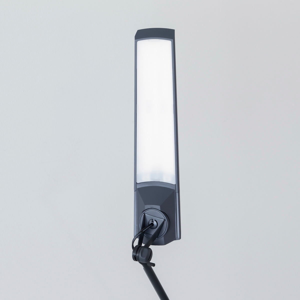 Slim - Stylish　Touchless Matte Desk Lamp　クランプ式