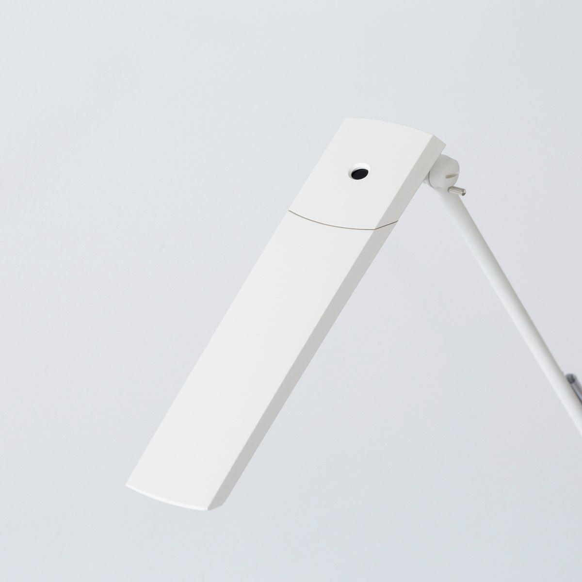 Slim - Stylish　Touchless Matte Desk Lamp　クランプ式